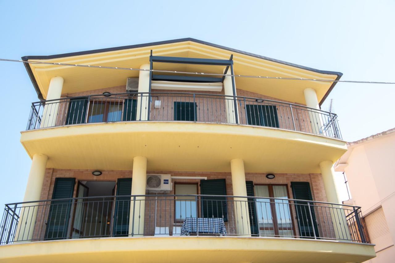 La Perla Blu Apartment Porto Sant'Elpidio Exterior photo